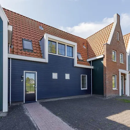 Restyled On The Markermeer بيت للعطل
